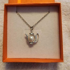 Fashion Pearl tea cup necklace